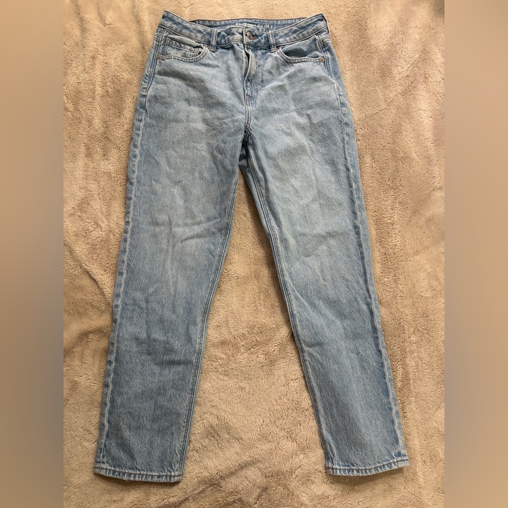 American Eagle mom jeans